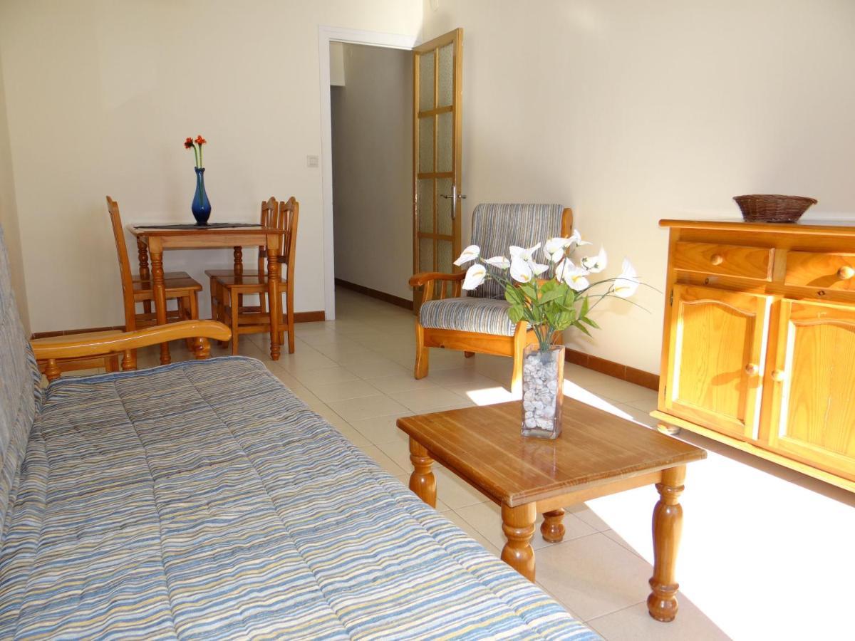 Apartamentos Elvira Blanes Exterior photo