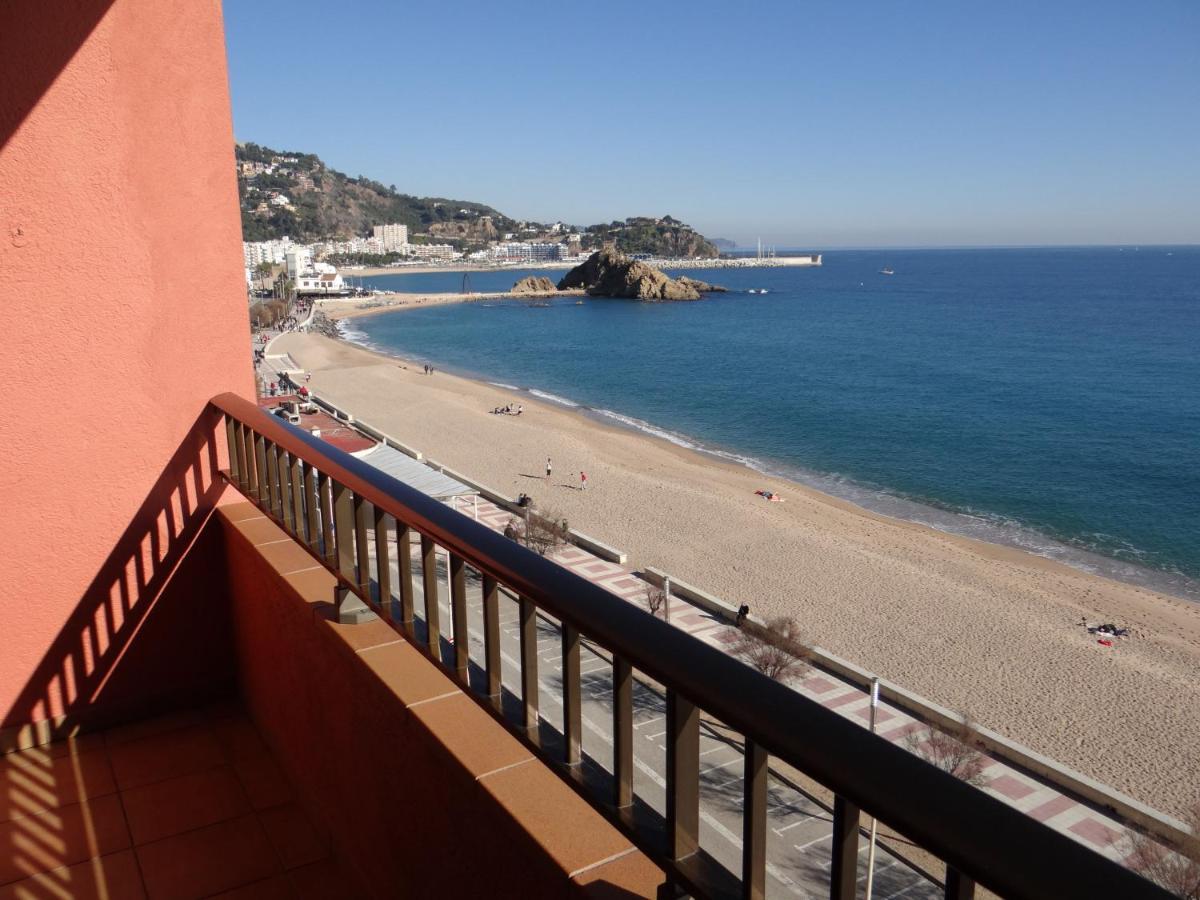 Apartamentos Elvira Blanes Exterior photo
