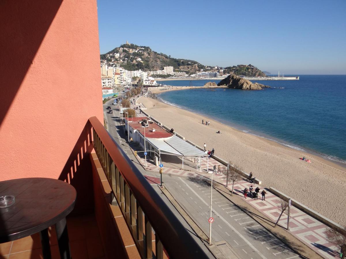 Apartamentos Elvira Blanes Exterior photo
